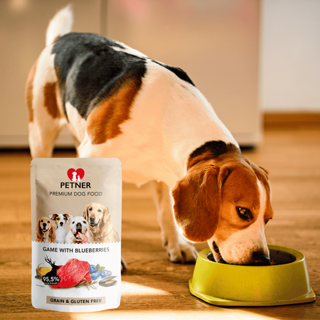 Mokra karma dla psa dziczyzna z borówkami saszetka Petner 500g