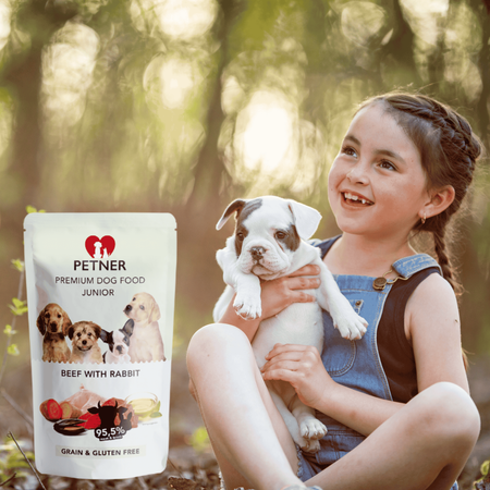 Mokra karma dla szczeniąt wołowina z królikiem saszetka Petner 500g