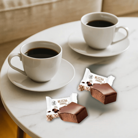 Pianki o smaku kakaowym w czekoladowej polewie Mleczna Chmurka 1kg